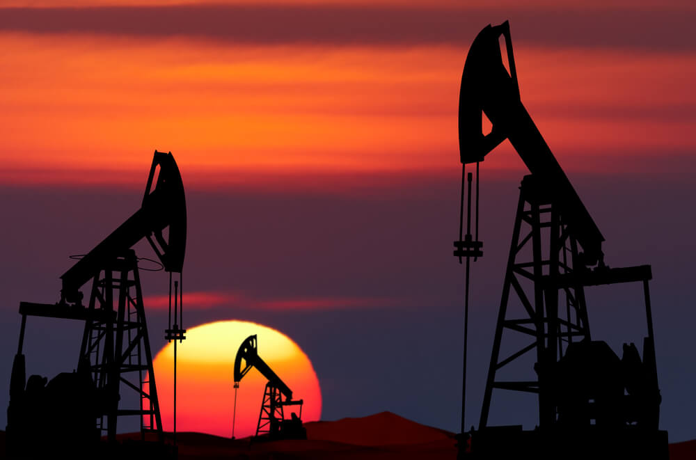 Oil rises on OPEC+ decision
