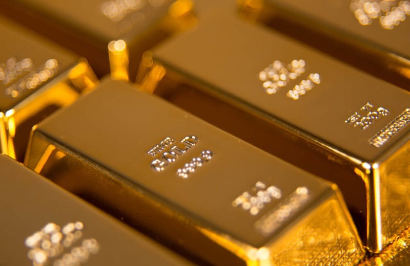 Gold Surpasses $1750
