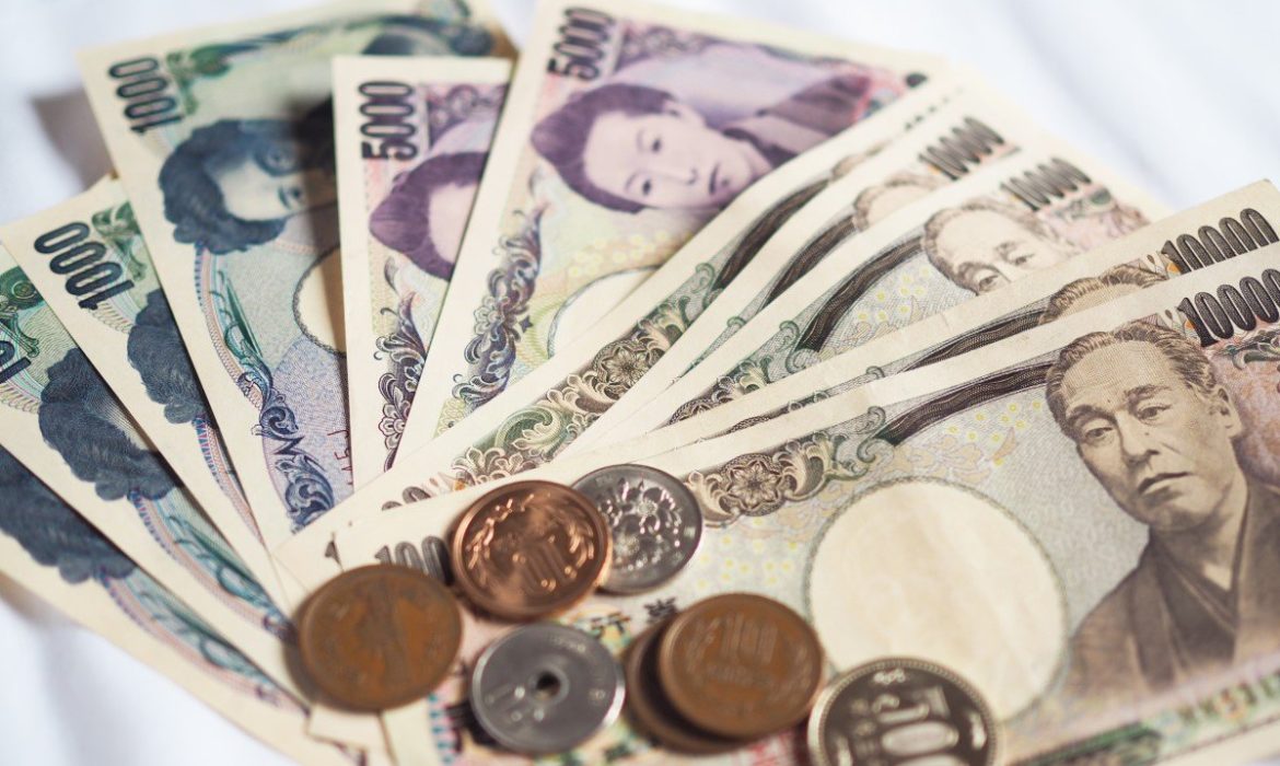 The Japanese Yen Falls to Its Lowest Level in 50 Years