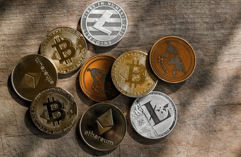 Bitcoin and other major cryptos declined on Tuesday