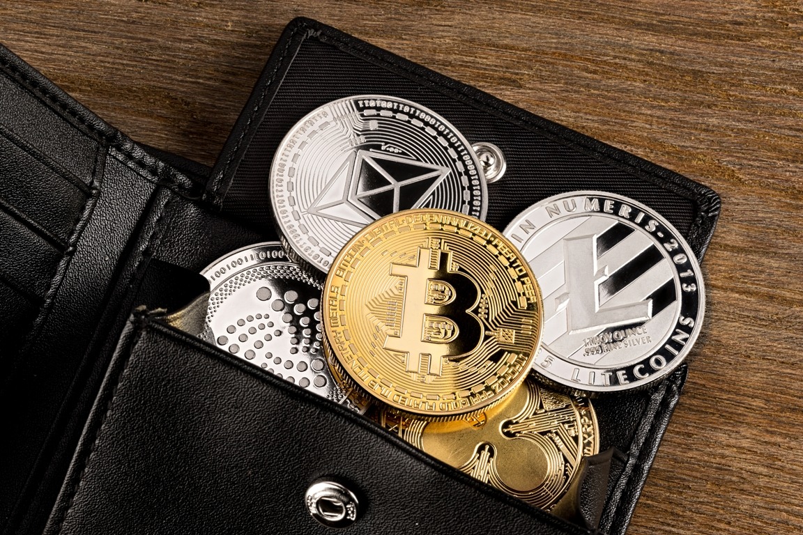 What is crypto wallet and which ones offer best features?