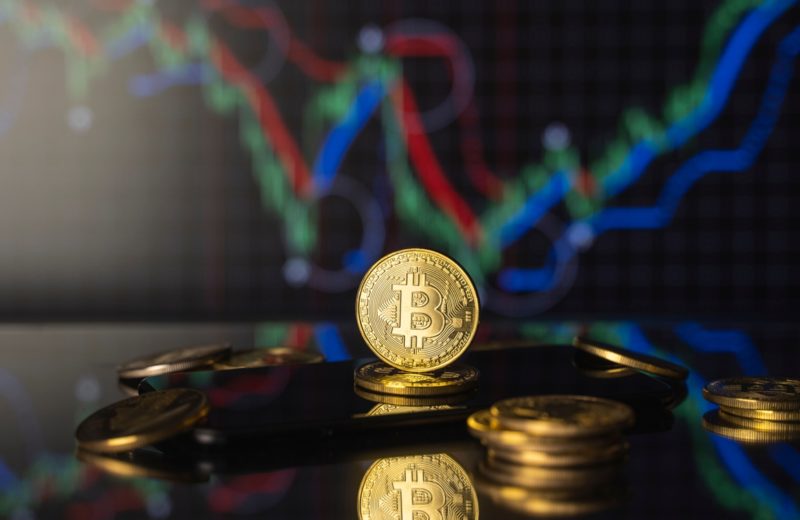 Major cryptos rebounded on Friday after the bearish session