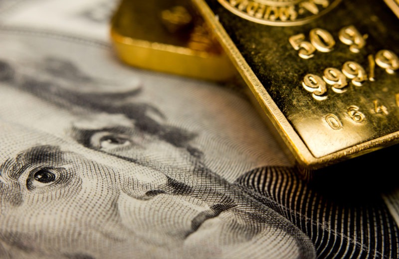 Gold Glitters, Dollar Weakens with Dovish Monetary Policy