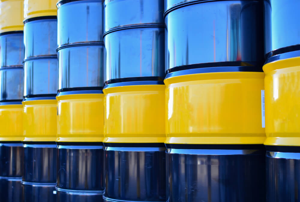 Oil Price Slips Following API, EIA Reports