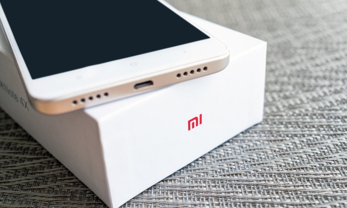 Xiaomi takes Apple’s example, not Including charger in box