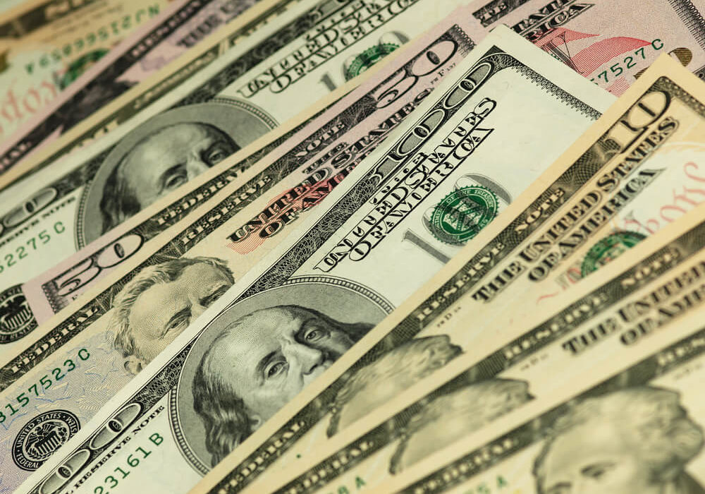 Why Is the Dollar Rising Amid Recession Concerns?