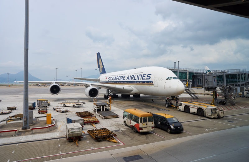 Singapore Airlines Defers $3B of Spending 
