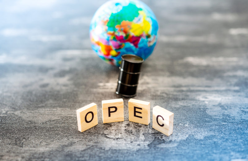 OPEC oil production cutdown effect on Russia