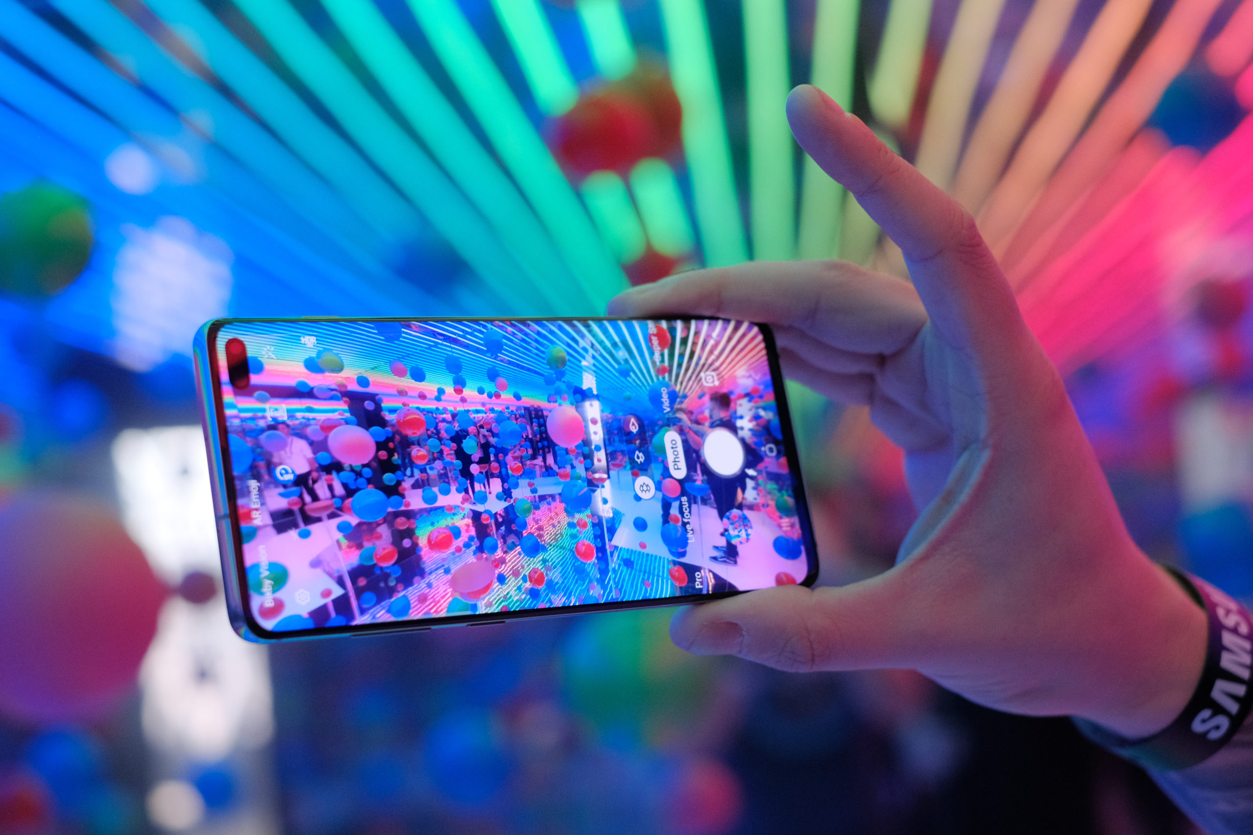 Samsung's Danger – Apps Can Infect Phones