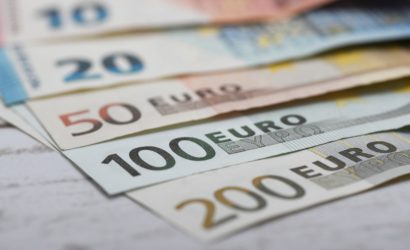 Why Did Euro fall to its Lowest Level in a Month?