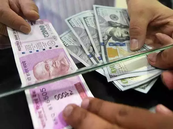Rupee Rebounds as Dollar Sales from Exporters Surge