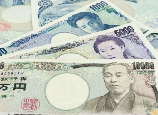 Japanese yen (EUR/JPY)